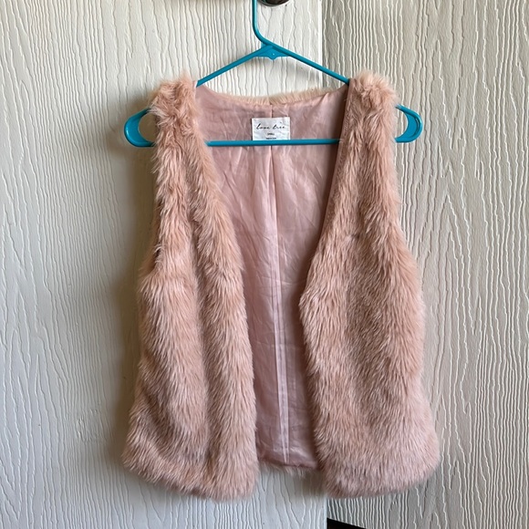 Love Tree Jackets & Blazers - Faux fur vest